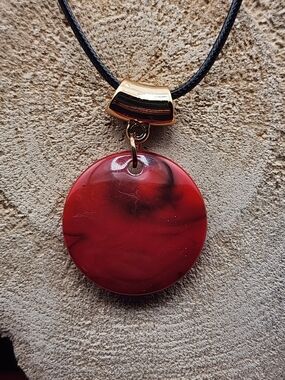 18in Adjustable Red Resin Disc Pendant Necklace - Women Jewelry